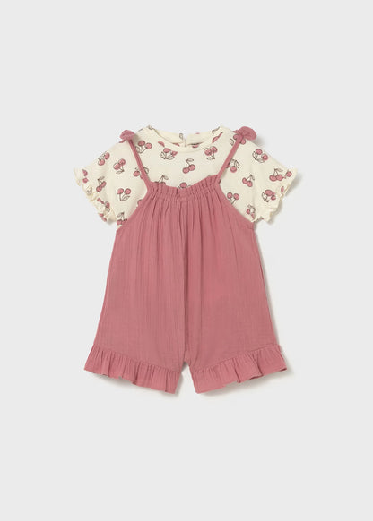 Conjunto peto y playera estampada bebé